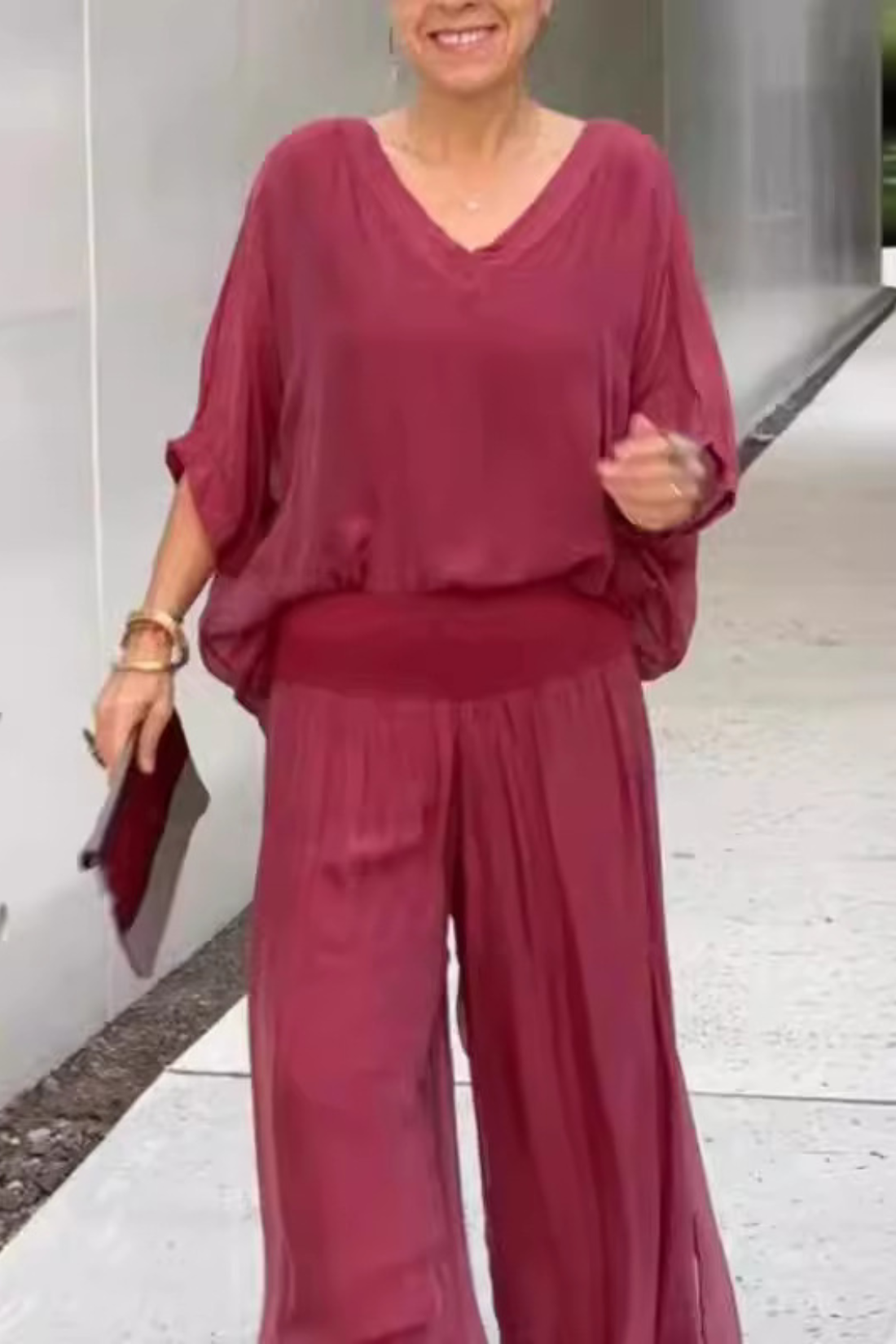 Tenue Élégante Deux Pièces - Pantalon Large et Blouse Ample